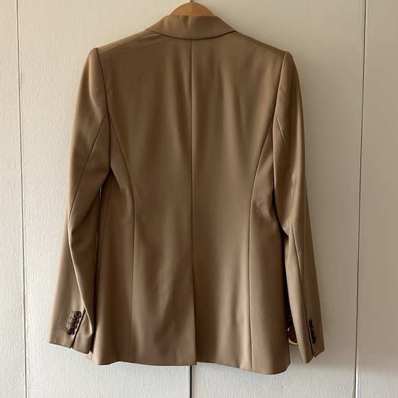 Ann Taylor single breasted suit. - Picture 3 of 5